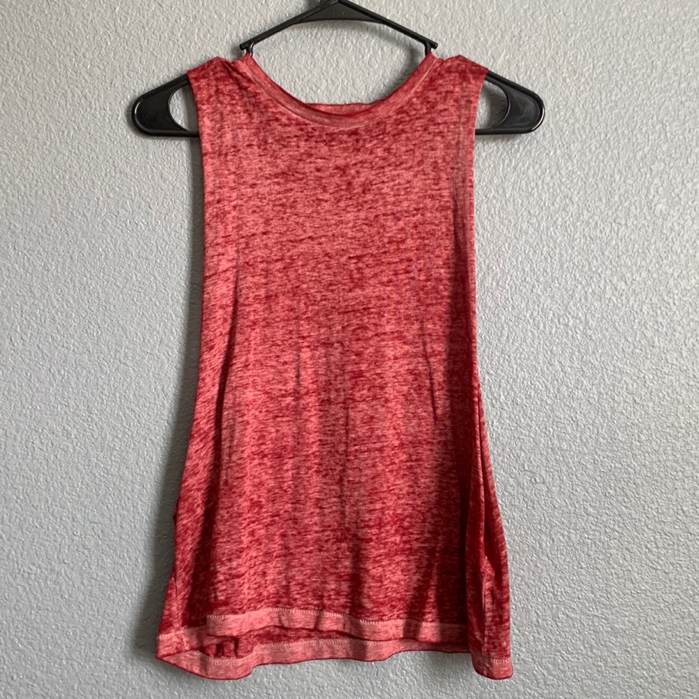 Cut Off Style Tank Top